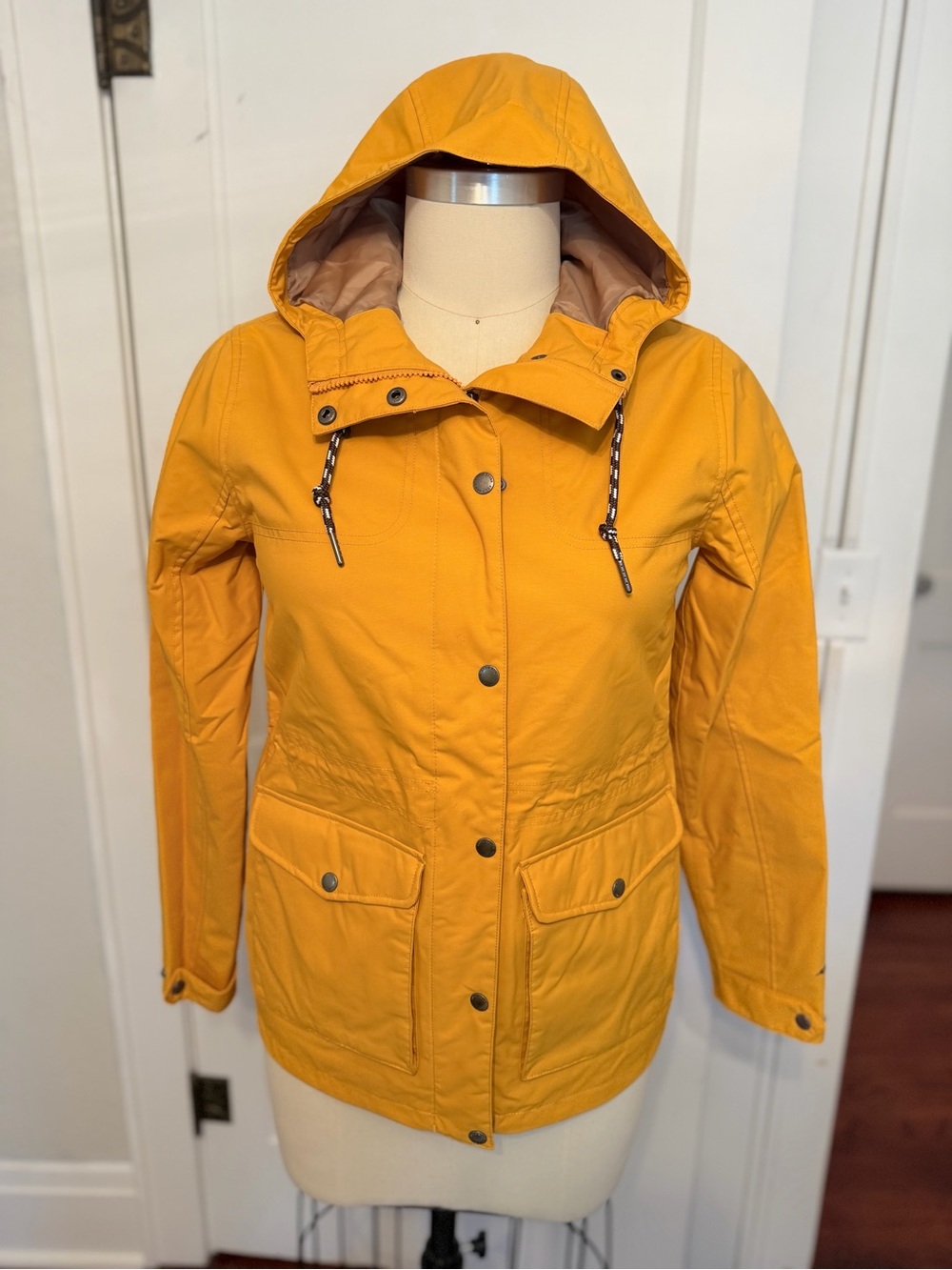 Eddie Bauer WeatherEdge Yellow Rain Jacket ☔️Women’s Size Small